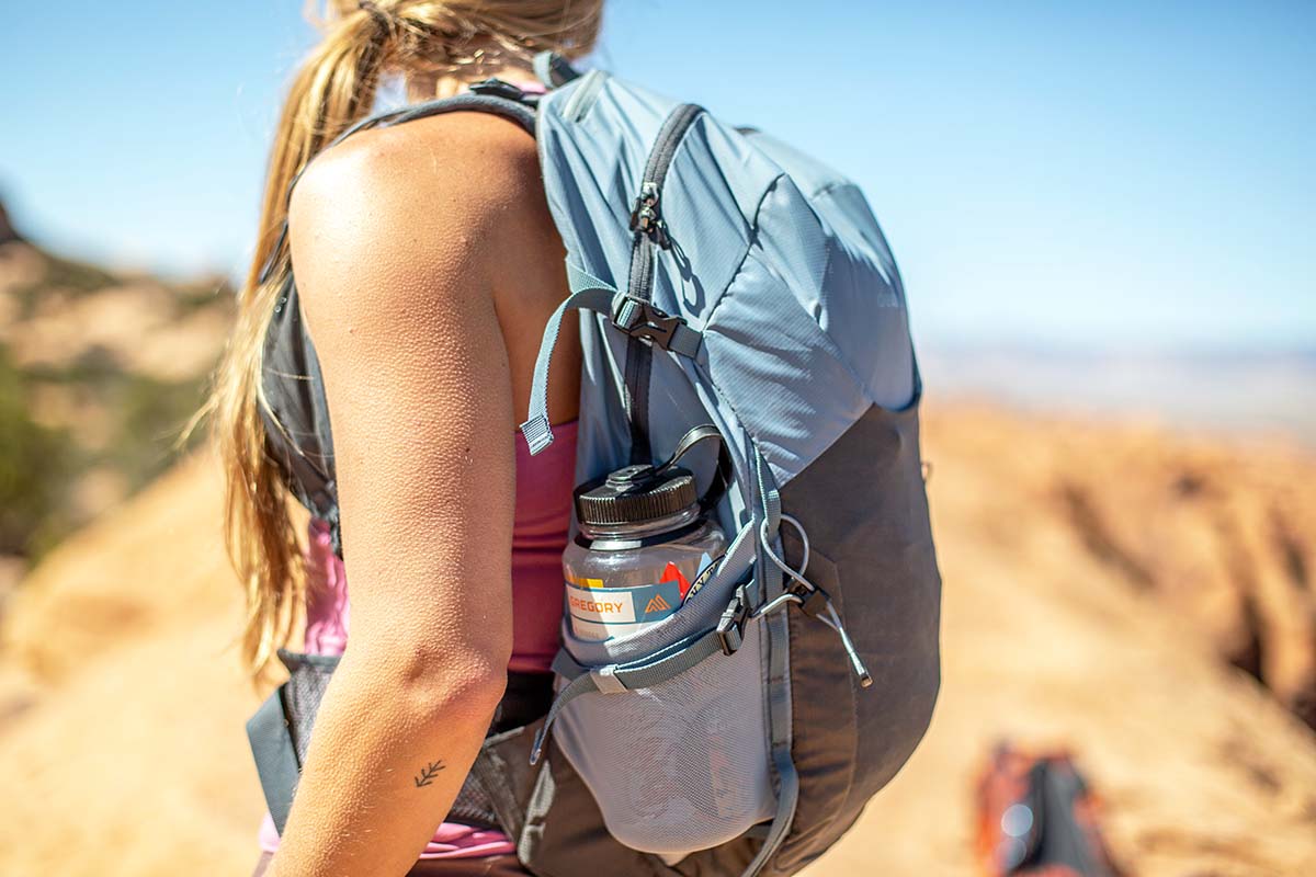 Women's day hike clearance backpack